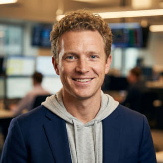 Ryan Brooks, bei Zenit Kapitix als leitender Trading-Analyst aufgeführt, auf einem Profilbild